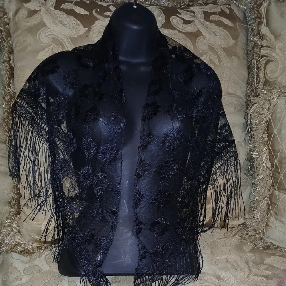 Lace Woman Shawl Black NIP